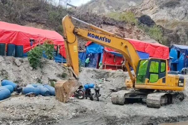 Alat Berat Diduga Beroperasi di Gunung Nona, Kapolres Buru Diminta Usut Pemilik dan Sumber Dananya