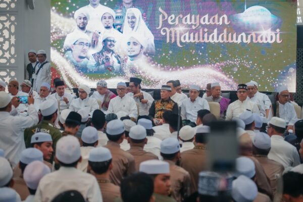 Pemprov Lampung Perkuat Pembangunan SDM, Gubernur Mirza: Infrastruktur Harus Diiringi Akhlak dan Iman