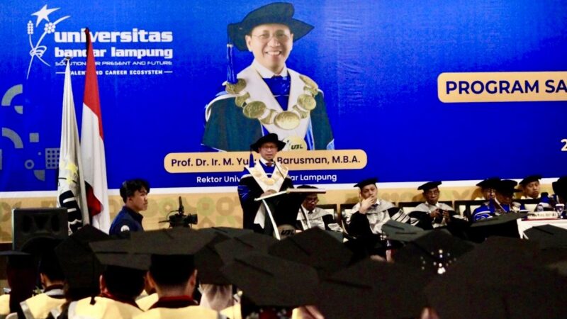 Lulusan Sarjana Tak Hanya Bekal Ijazah, UBL Kenalkan Professional Passport di Momen Wisuda ke-76