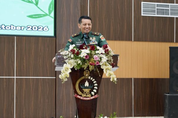 Keluarga Kuat, Pengabdian Hebat: Danrem 043/Gatam Bekali Persit Edukasi Kesehatan Mental dan Hukum