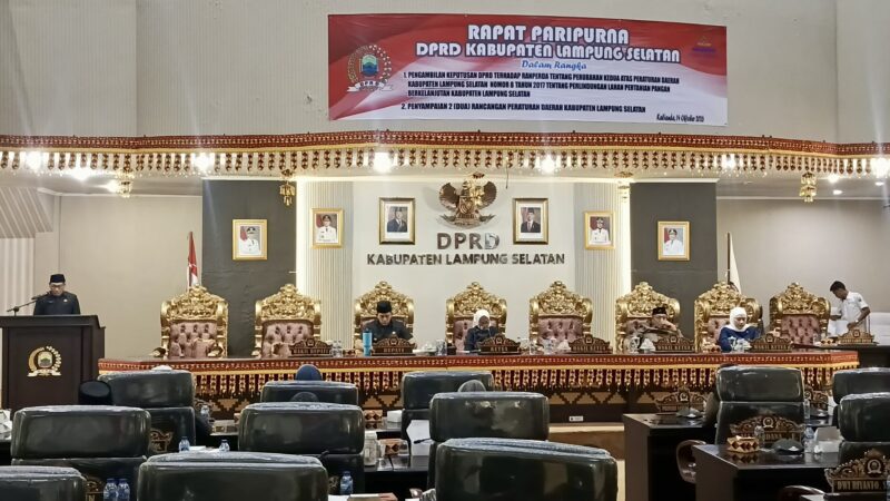 Dihadiri Bupati Egi, DPRD Lampung Selatan Bahas Dua Ranperda di Paripurna