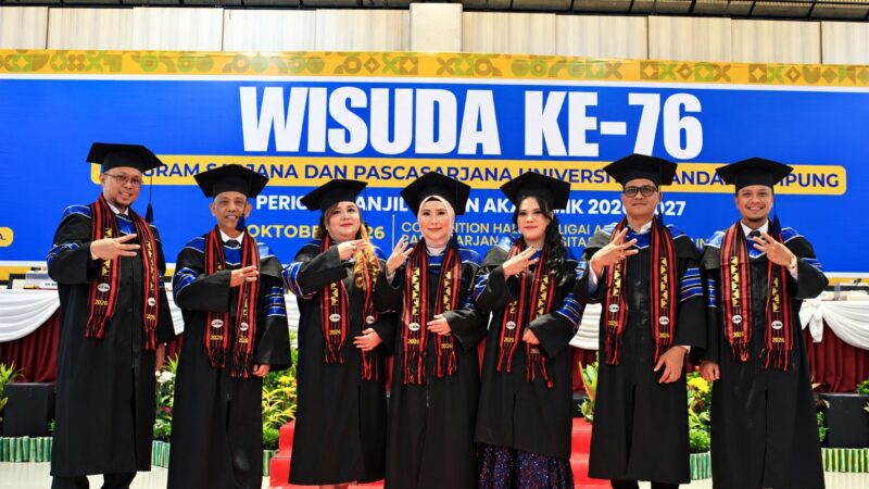 Wisuda ke-76 Jadi Momen Bersejarah, UBL Lahirkan Tujuh Doktor Manajemen Pertama