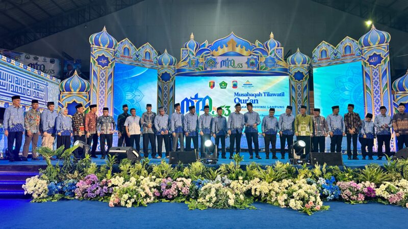 Ketua DPRD Lamsel Hadiri Pembukaan MTQ Ke-53