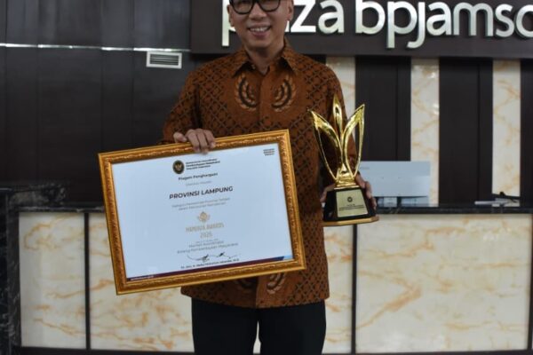 Pemprov Lampung Raih Mandaya Award 2026 sebagai Provinsi Terbaik dalam Penurunan Kemiskinan