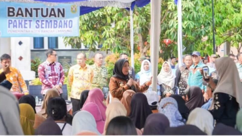Pemkot Bandar Lampung Salurkan 1.484 Paket Sembako di Dua Kecamatan